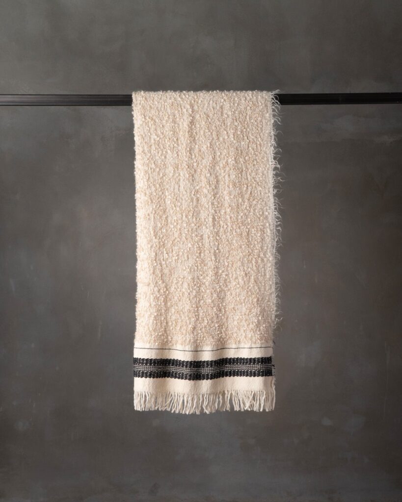 CICATRICE - White, 105cm x 200cm