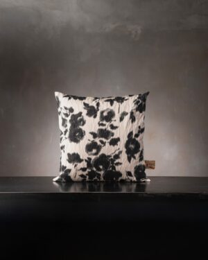 FREESIA - Black and white, 50cm x 50cm