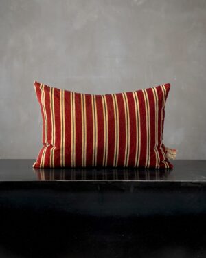 GLISENTE - Red, 60cm x 40 cm