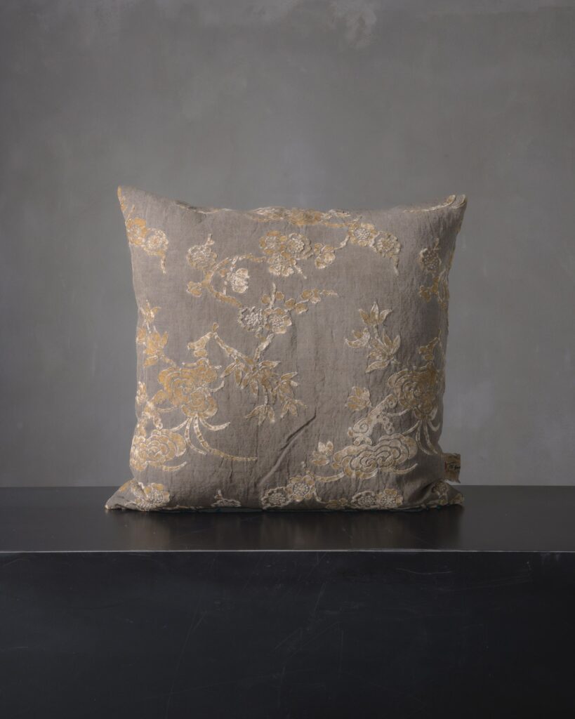 SCABIOSA - Brown, 55cm x 55cm