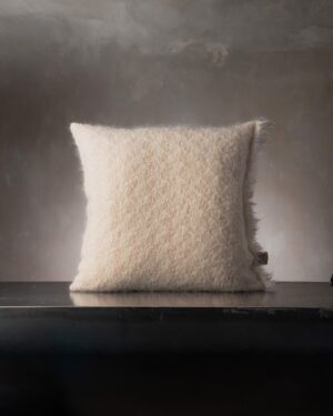 TEMPERANZA - White, 60cm x 60cm